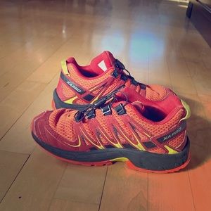 Salomon XA Pro Contagrip kids/boys shoes size 2